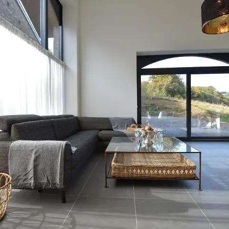 High Standard In A Beautiful Setting Close To Liege And Maastricht 度假居